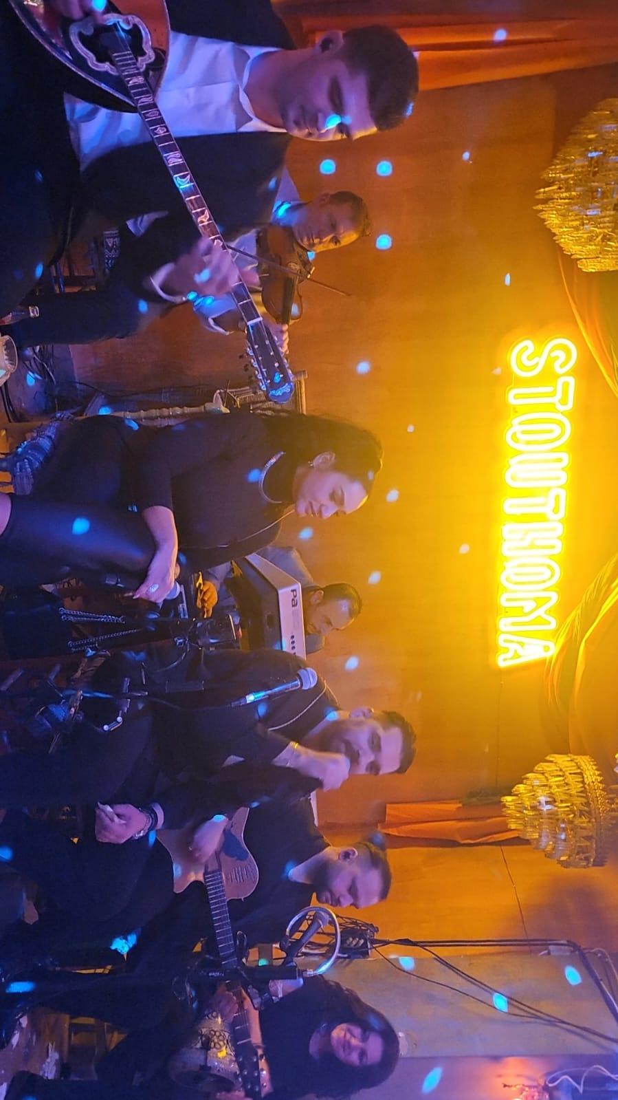 ערב מוזיקה בטברנה באתונה